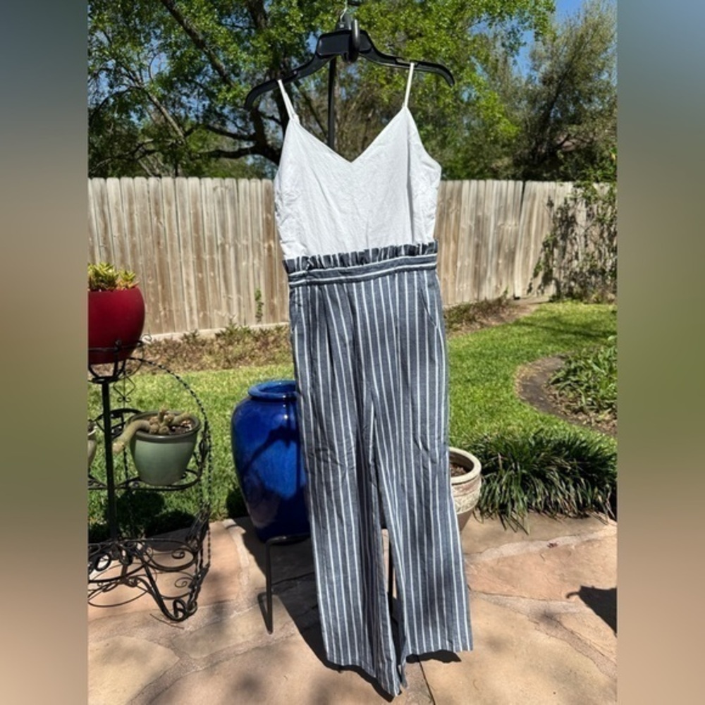 ▶️ Altar'd State ◀️ Linen Blend Striped  Jumpsuit. Size Small